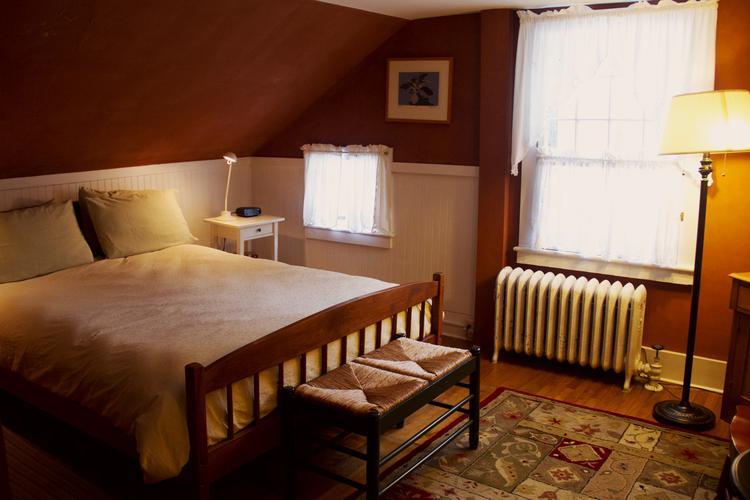 Inn At Baldwin Creek & Mary'S Restaurant Bristol 객실 사진